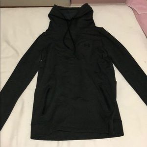 Under armour long sleeve performance pullover
